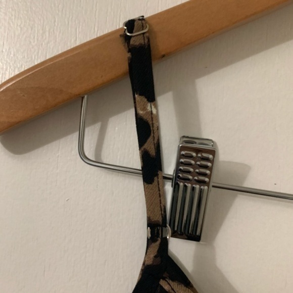 Leopard Flowy Medium Adjustable Strap Tank Medium - Picture 5 of 6